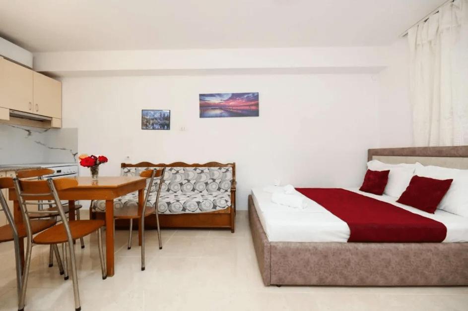 Vlorë Vila Agolli מראה חיצוני תמונה