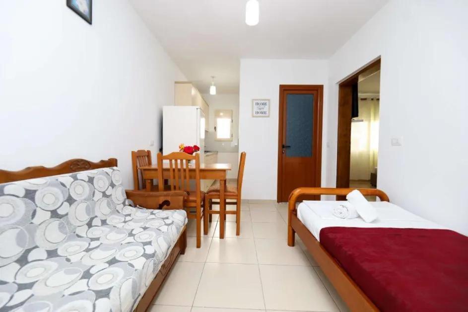 Vlorë Vila Agolli מראה חיצוני תמונה