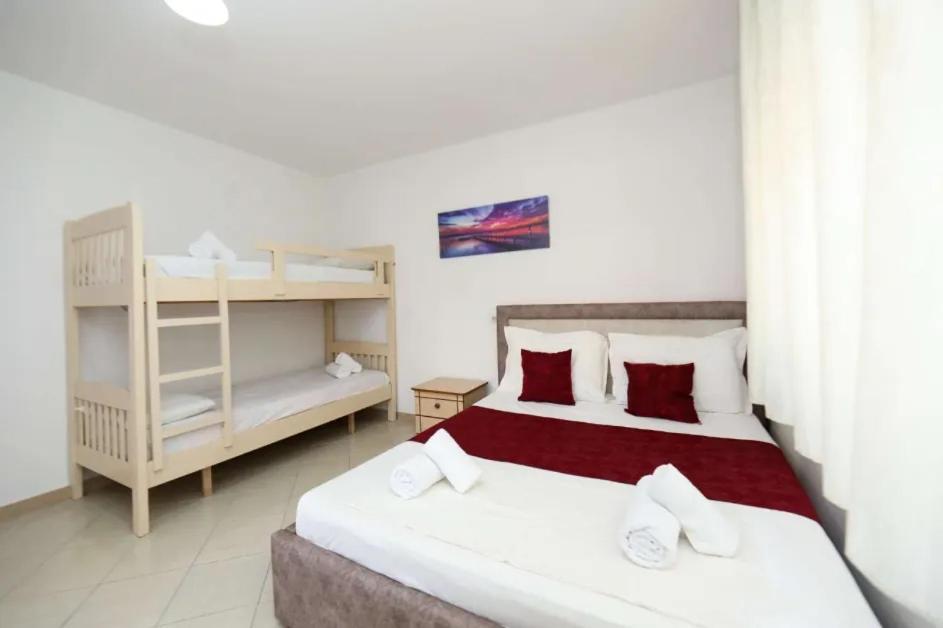 Vlorë Vila Agolli מראה חיצוני תמונה