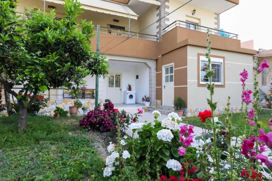 Vlorë Vila Agolli מראה חיצוני תמונה